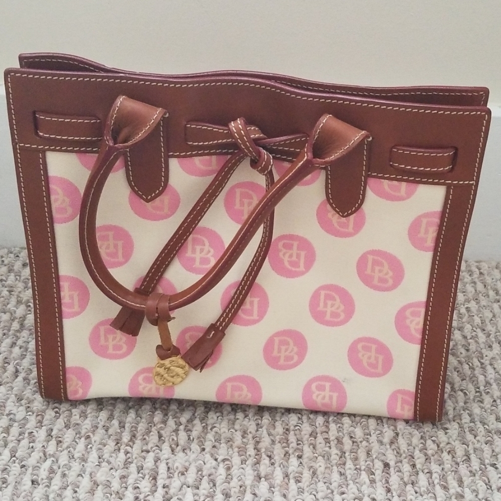 Dooney & Bourke Purse